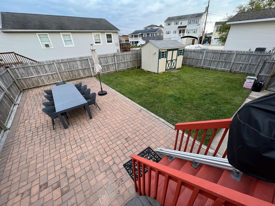 Fully-enclosed backyard - chair lift has been removed
