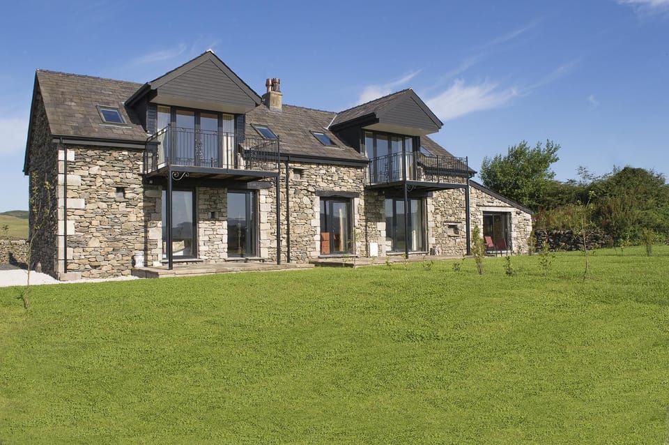 Cottages and garden Rear