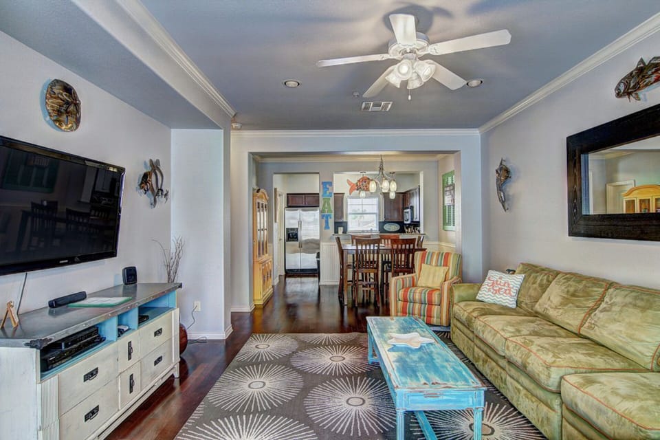 Living Area - 2nd Floor