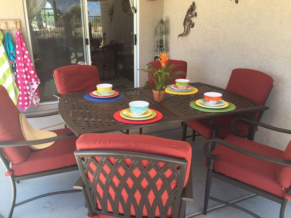 Patio Taable