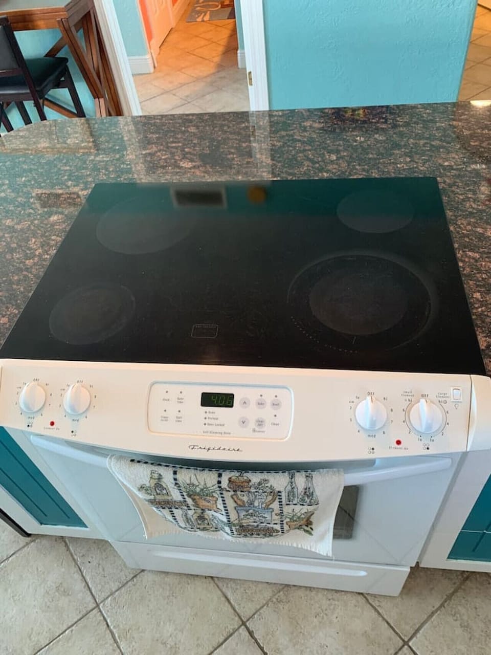 Electric stove and oven