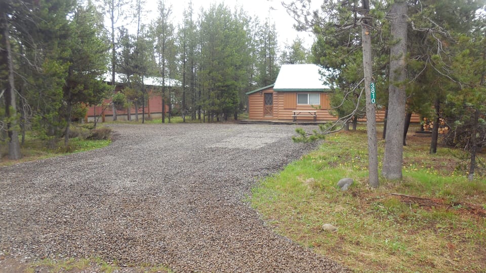 Driveway, Parking