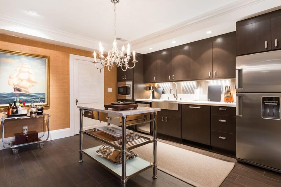 Entertainment Room Kitchen 