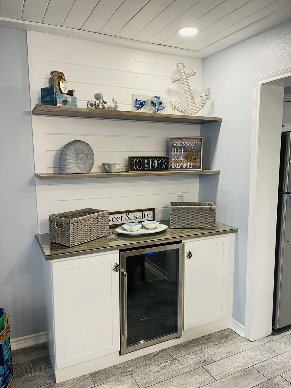 Bar area 