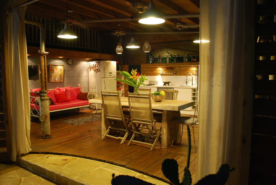 The kitchen/dining corner and small lounge