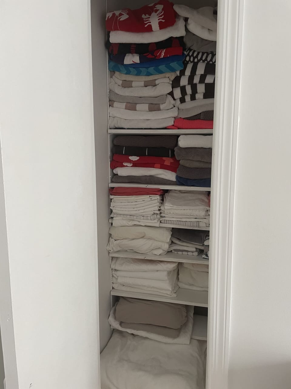 Linen closet in bedroom 5