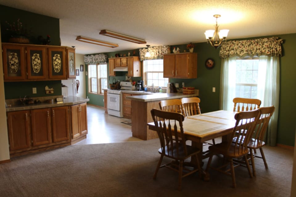 The Ponderosa dining area and kitchen