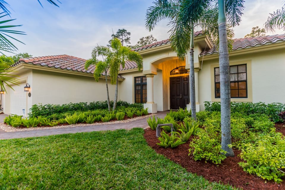 YOUR GATEWAY TO PARADISE. BRAND NEW MODEL. UPSCALE. ALL NEW. HI TECH. POOL. ALL!