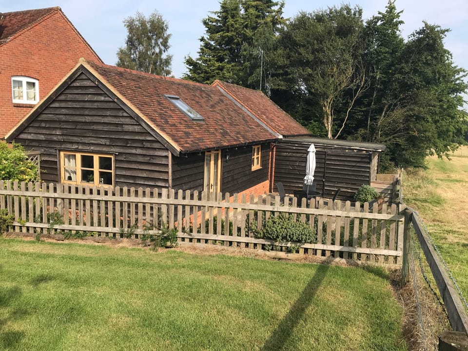 Little Oak and Patio to the rear.
