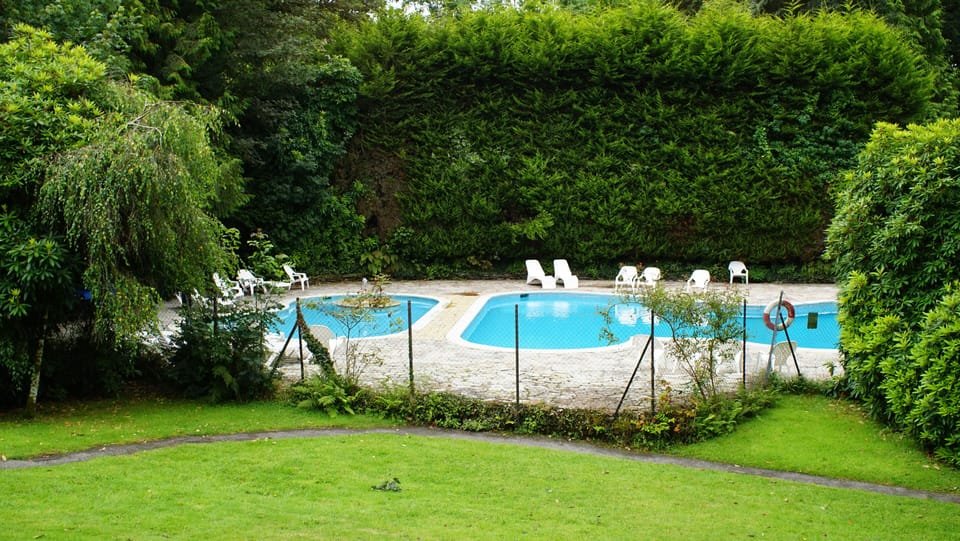 Large pool and kids pool