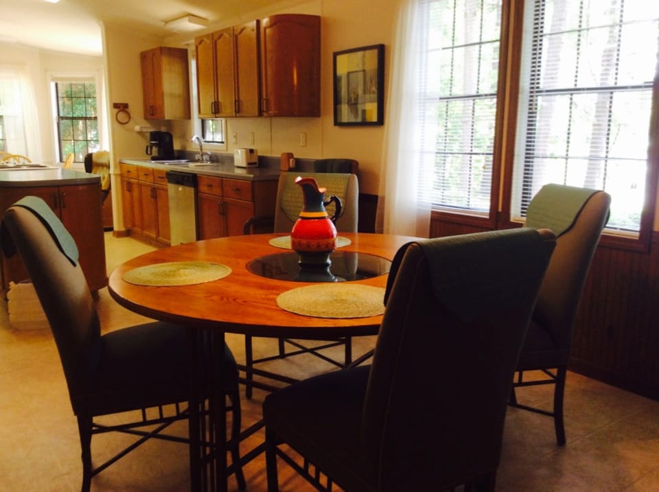 Dining area with South lake view 