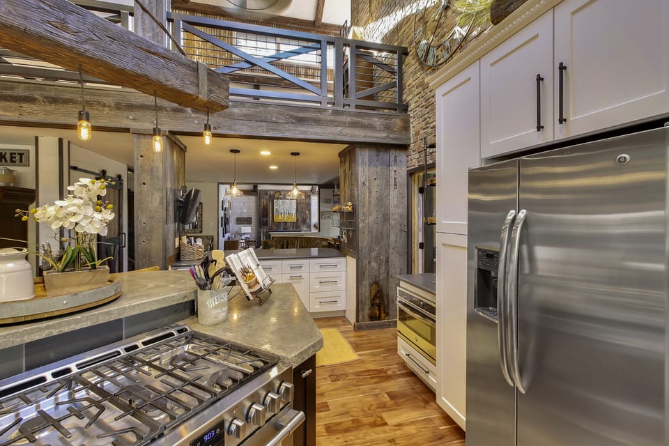 Range/Oven - there is a wall oven and another microwave/oven combo