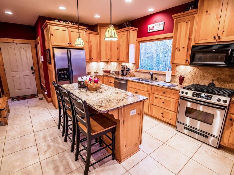 Check out the view through the window in front of the sink!