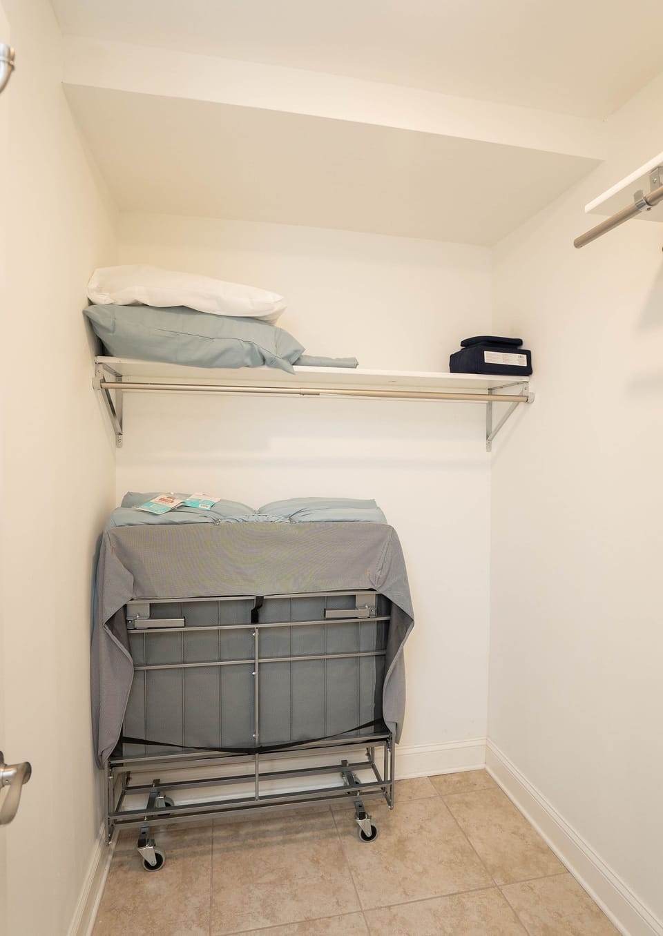 Roll out bed, Sleeps 2