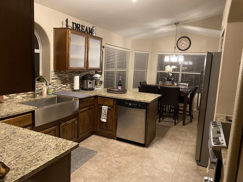 Beautiful updated kitchen 