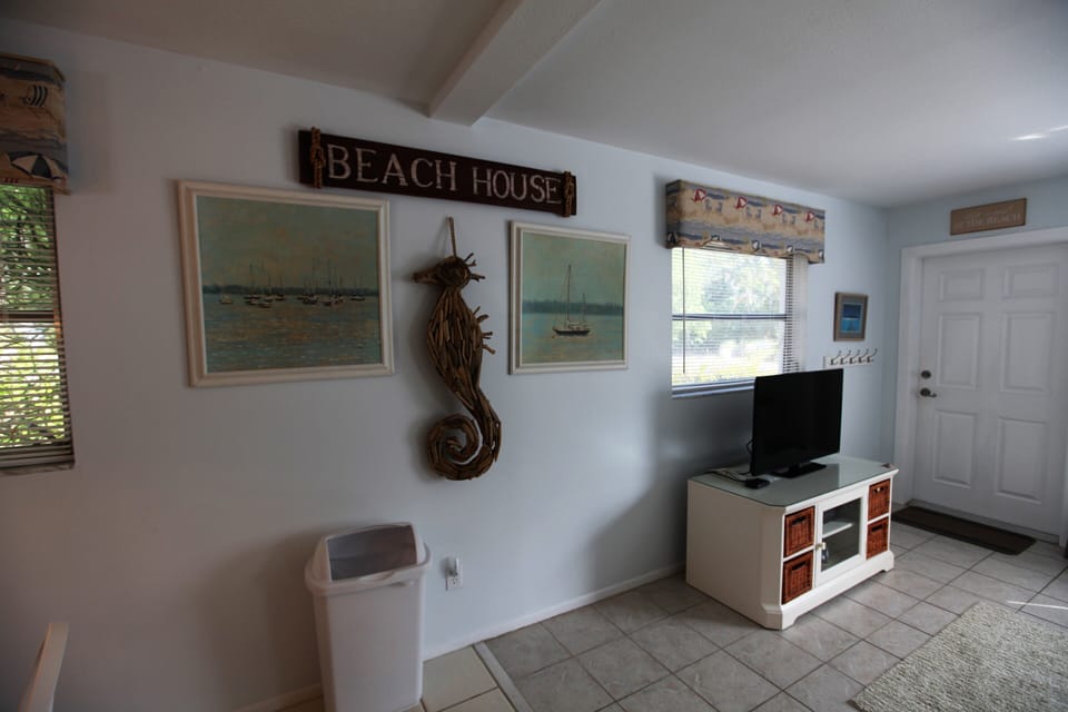 Living room & Kitchen are open concept