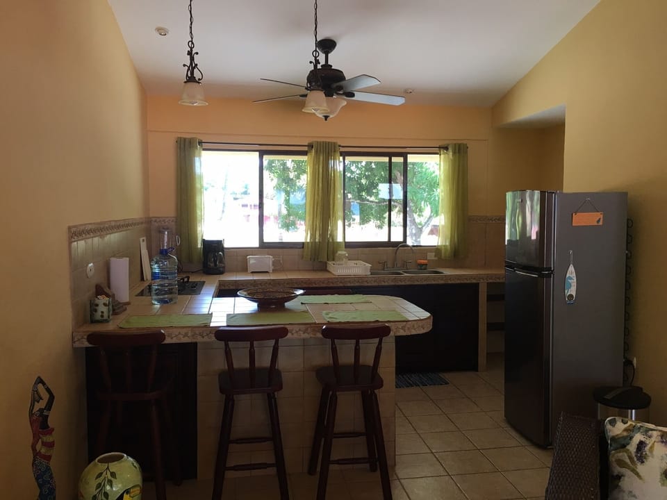 Full kitchen with lots of counter space
