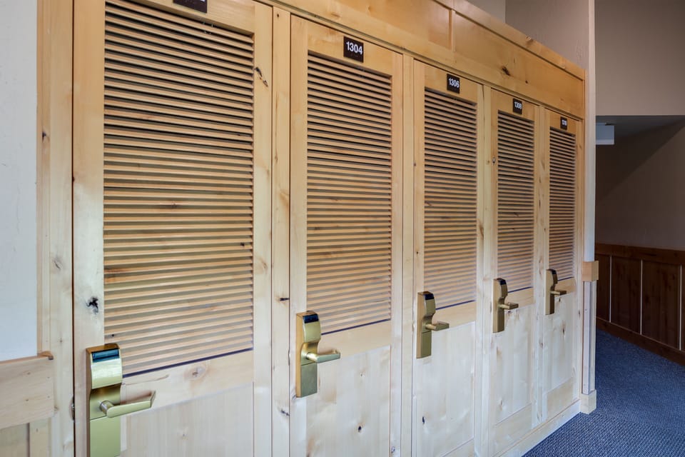 Ski Locker