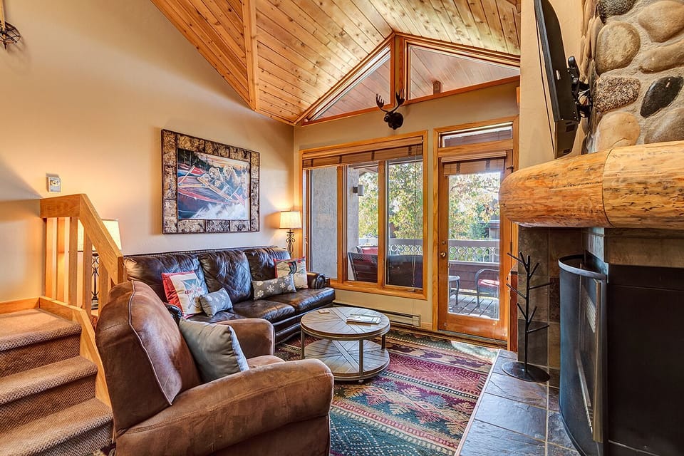 Open Layout with lots of natural light