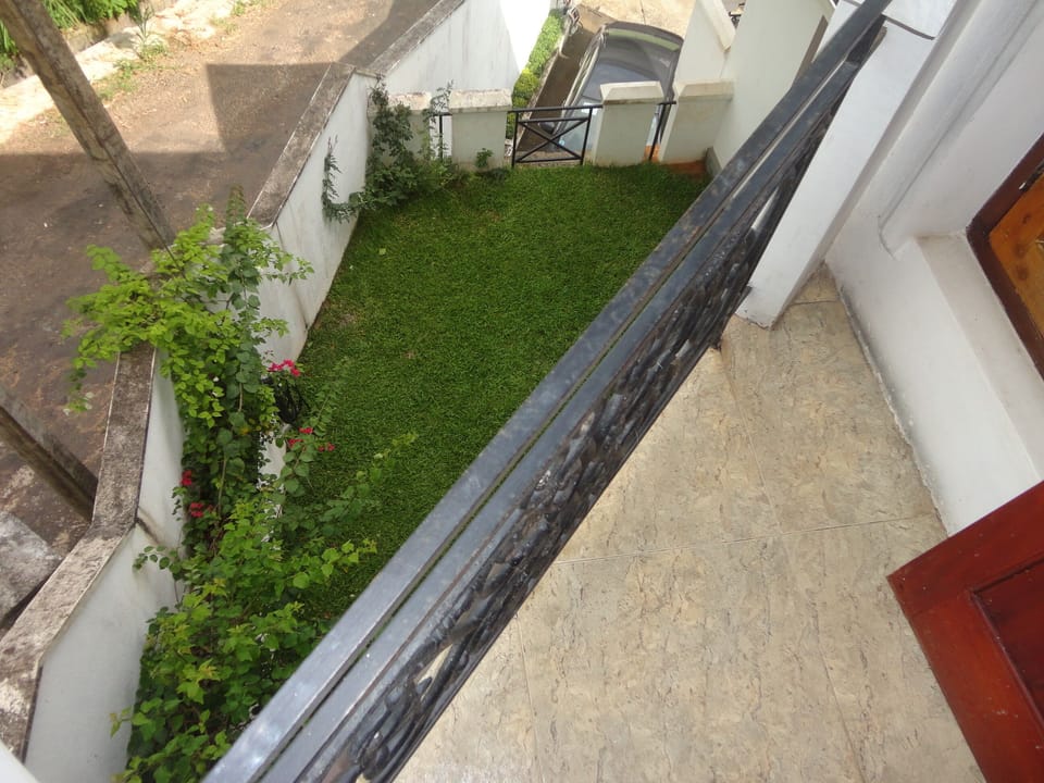 upper room balcony.