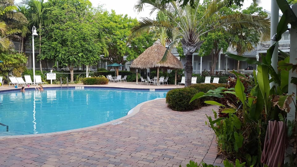 Community pool/ club house /gym. Use key to enter club house and leave pool gate