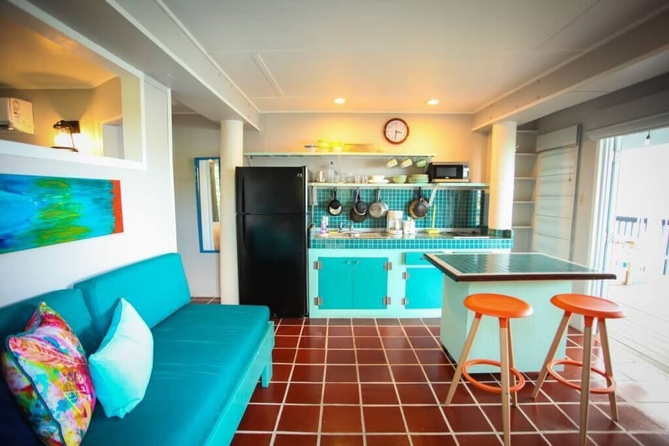 Villa 2 with twin bed family.