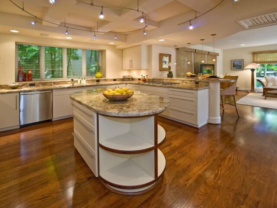 gourmet kitchen