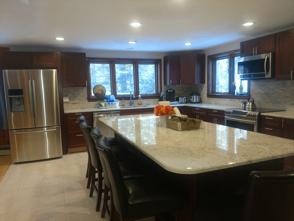 Spacious and bright kitchen