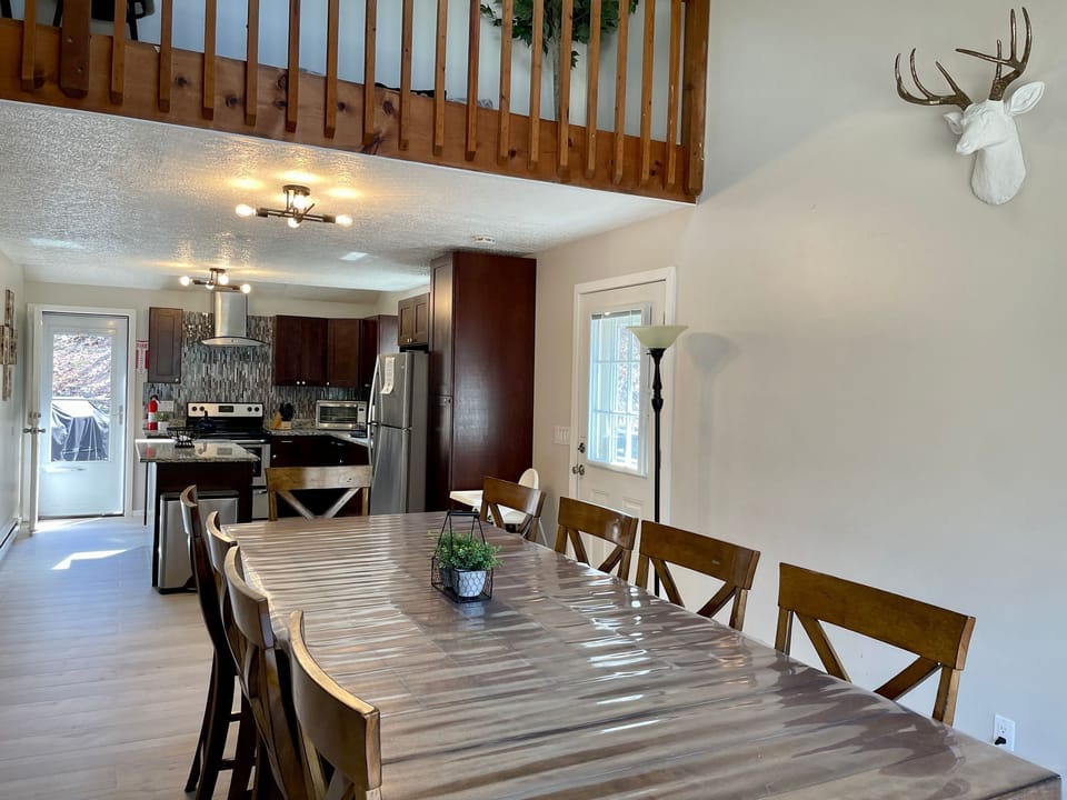 Dining table seats 10 comfortably