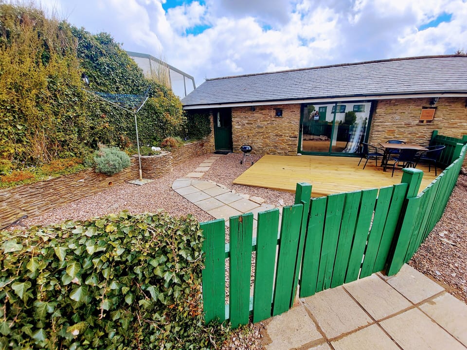 The Stables private courtyard