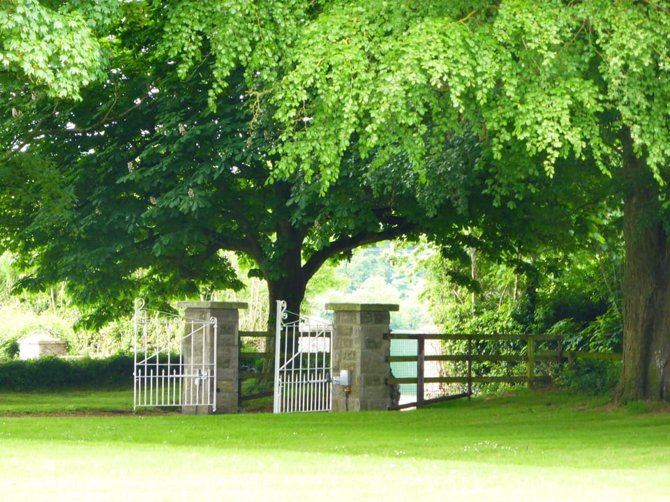 Entrance gates