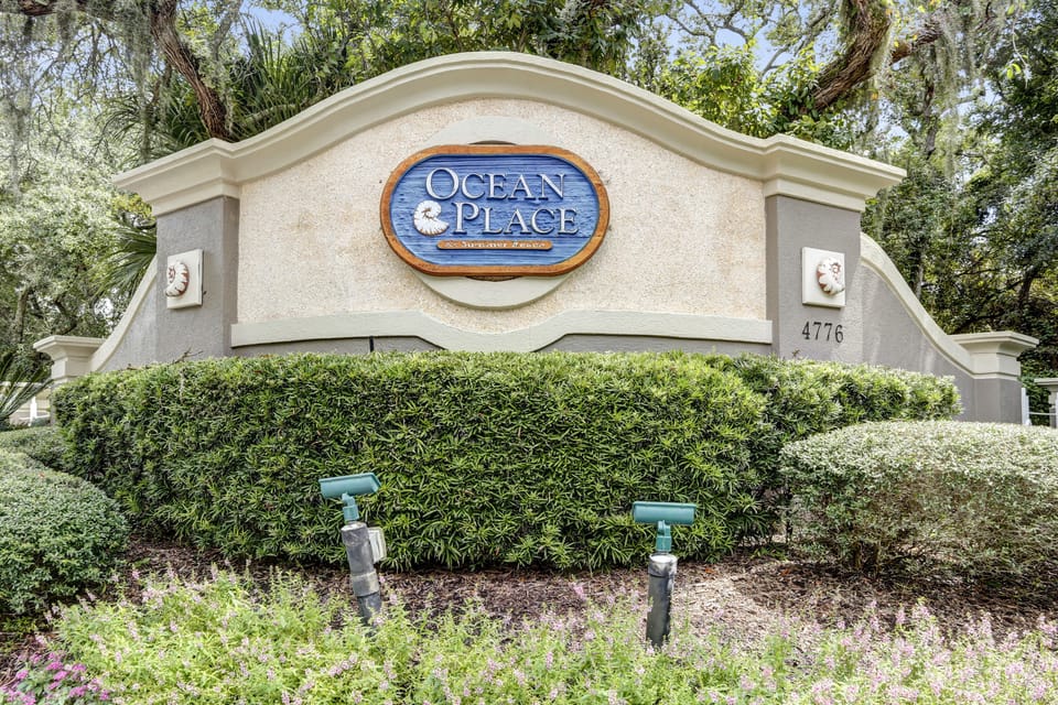 Entrance to Ocean Place