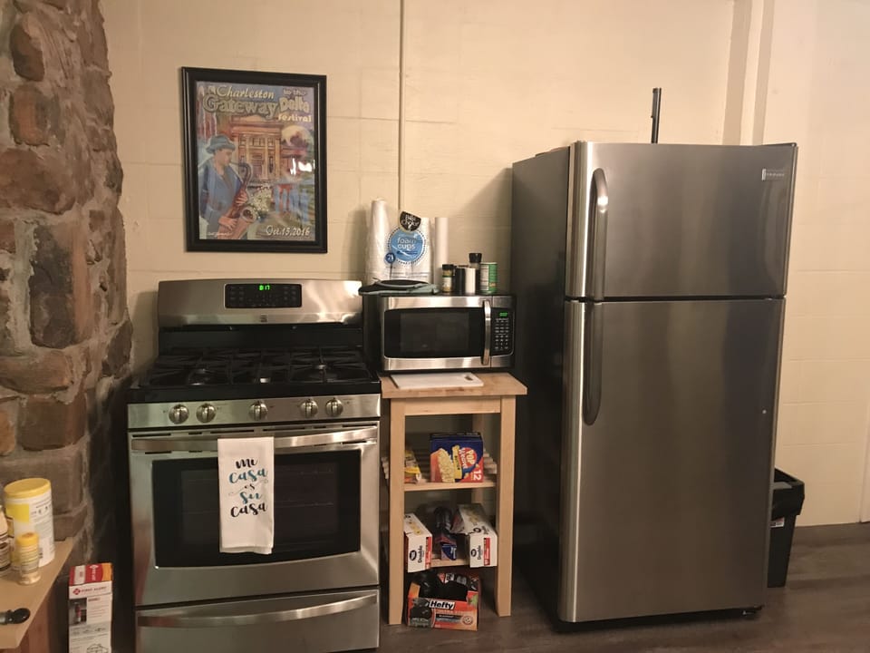 Guest kitchen