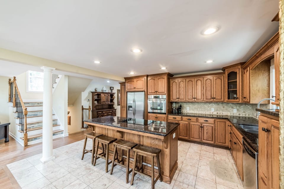 Kitchen and Bar