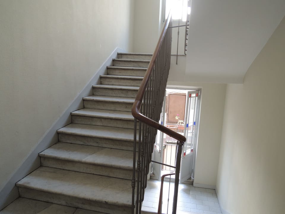 Stairs to climb on 5 levels