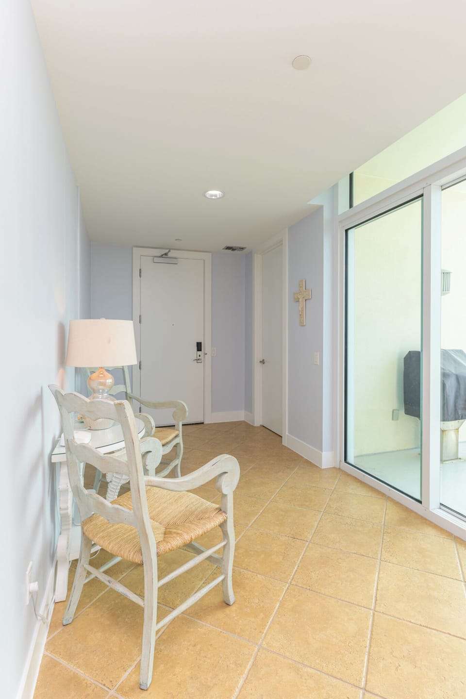 Entry with bayside balcony