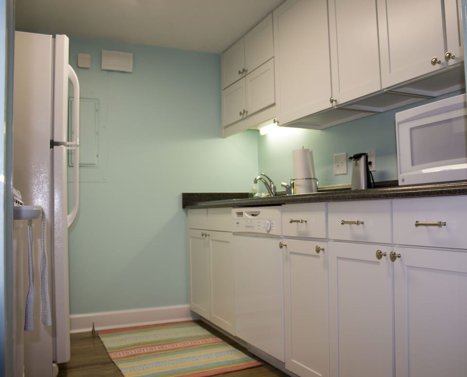 New galley kitchen that is fully stocked (all home amenities included)