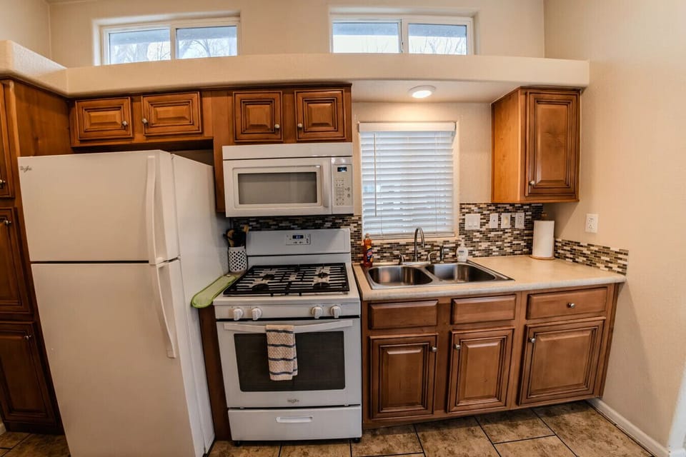 Fully equipped kitchen
