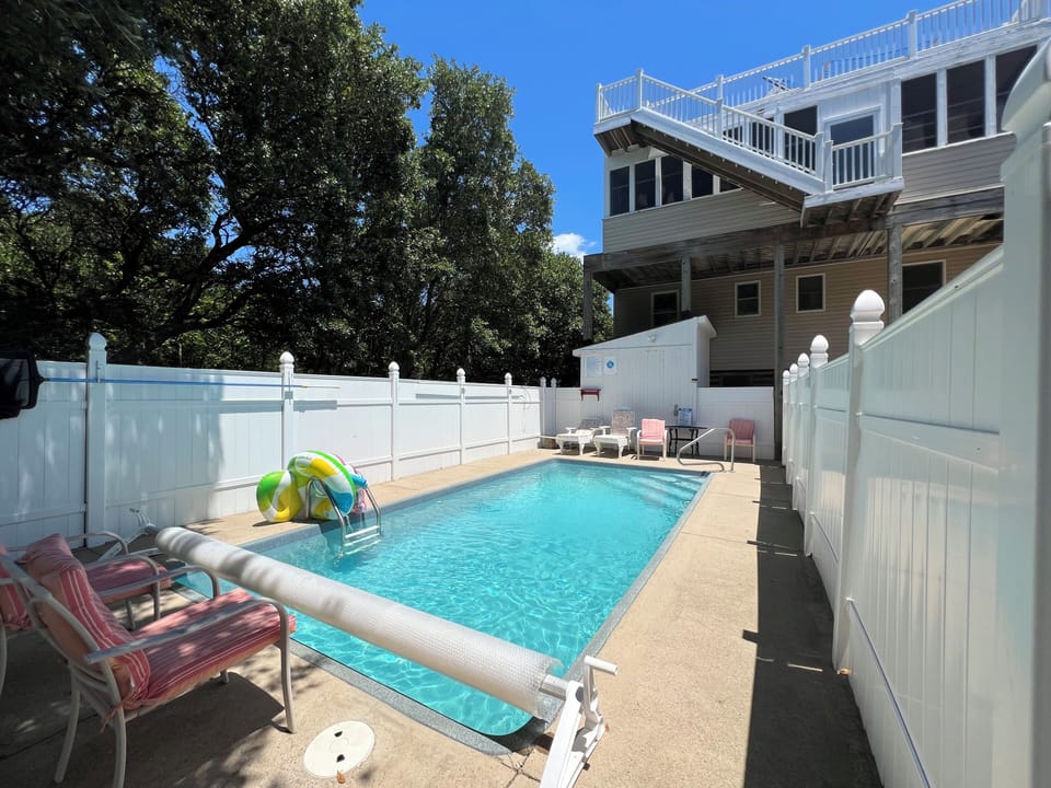Private pool… note solar cover not available for guests