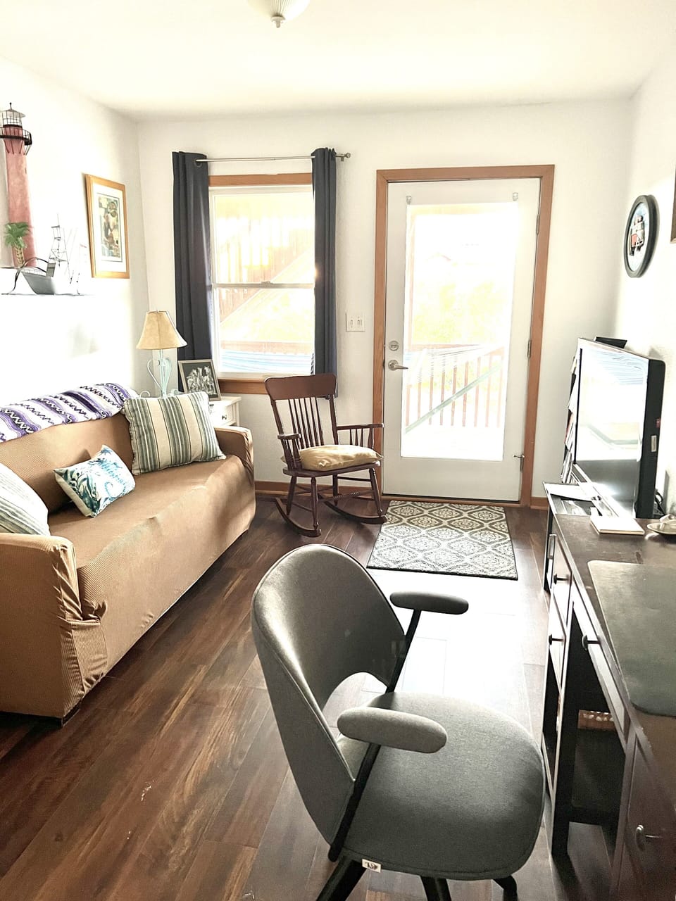 Den/office with 44 inch TV