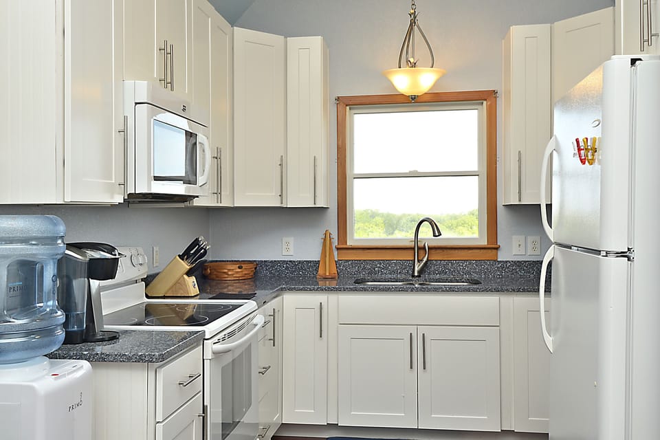 Kitchen with quartz countertops