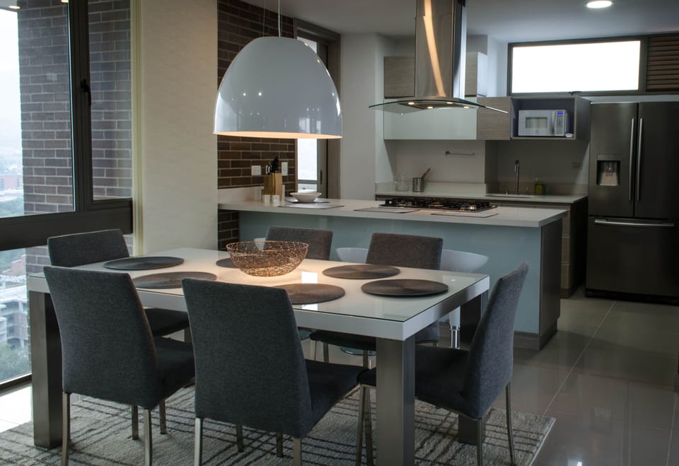 Sit down down with love ones to a quiet dinner or relax at the kitchen bar 