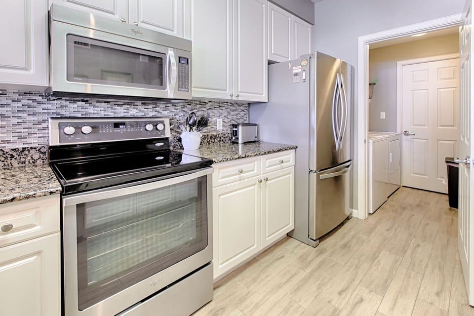 Kitchen, Laundry, Pantry
