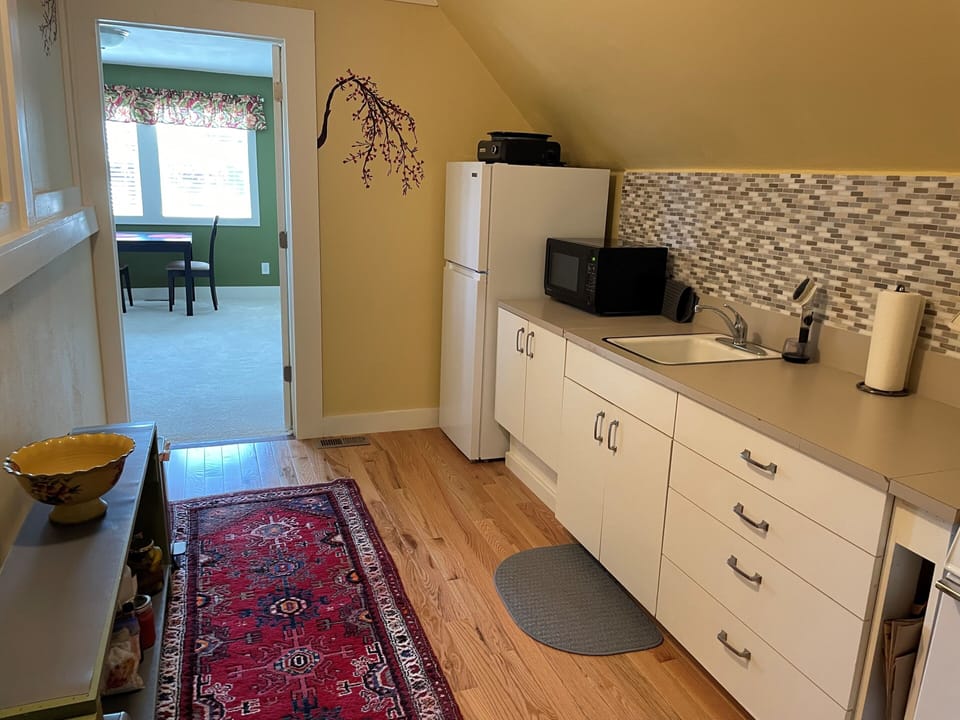 Kitchenette