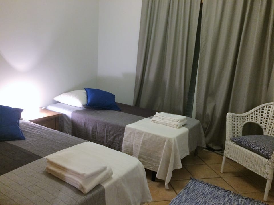 Quarto 2 camas de solteiro