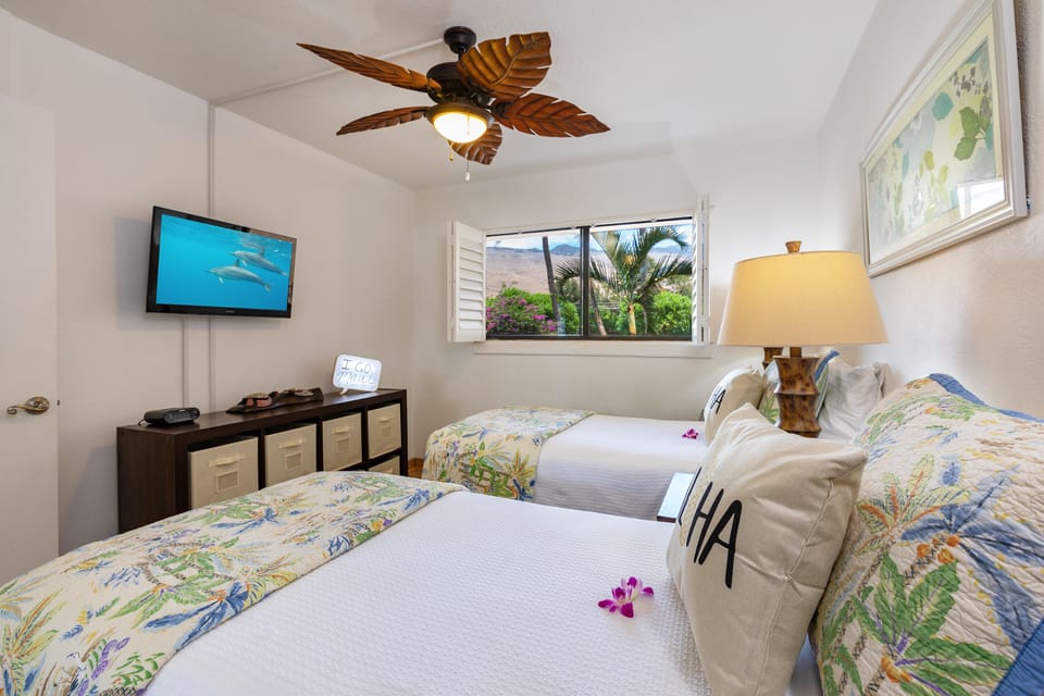 Lauloa 204 Guest Bedroom 2 twin can combine to 1 king