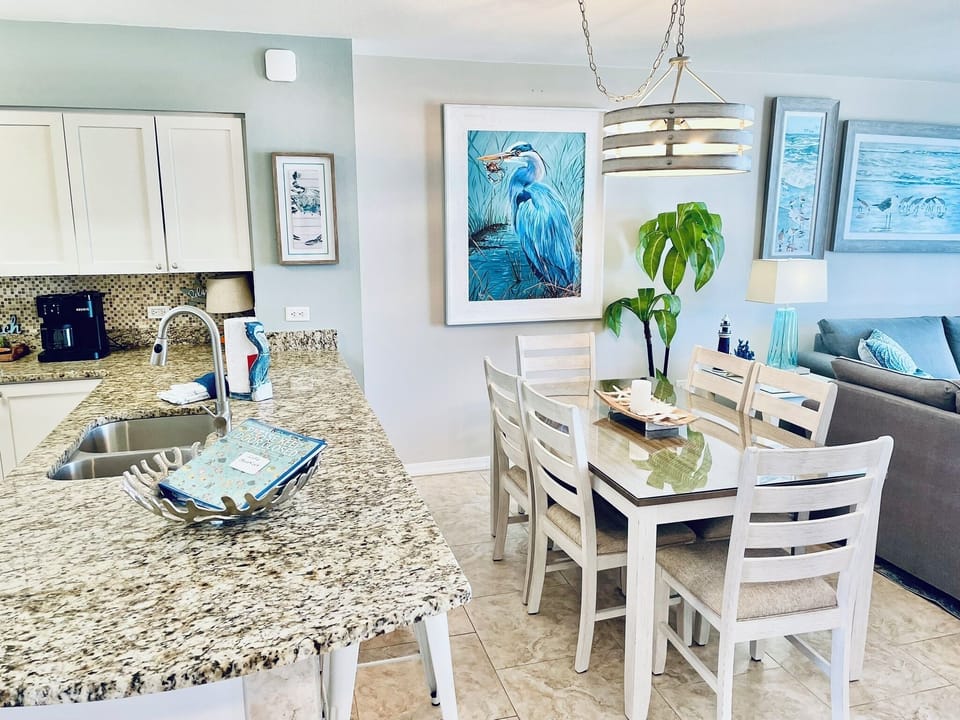 Dining Table Seats 6