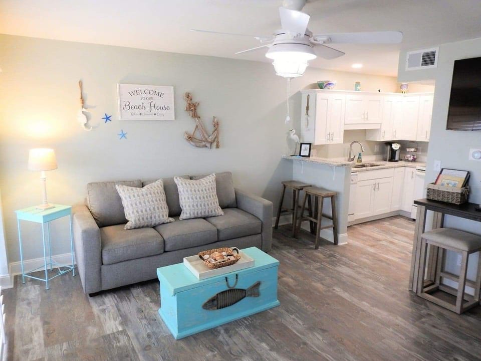 Living room and Kitchen 