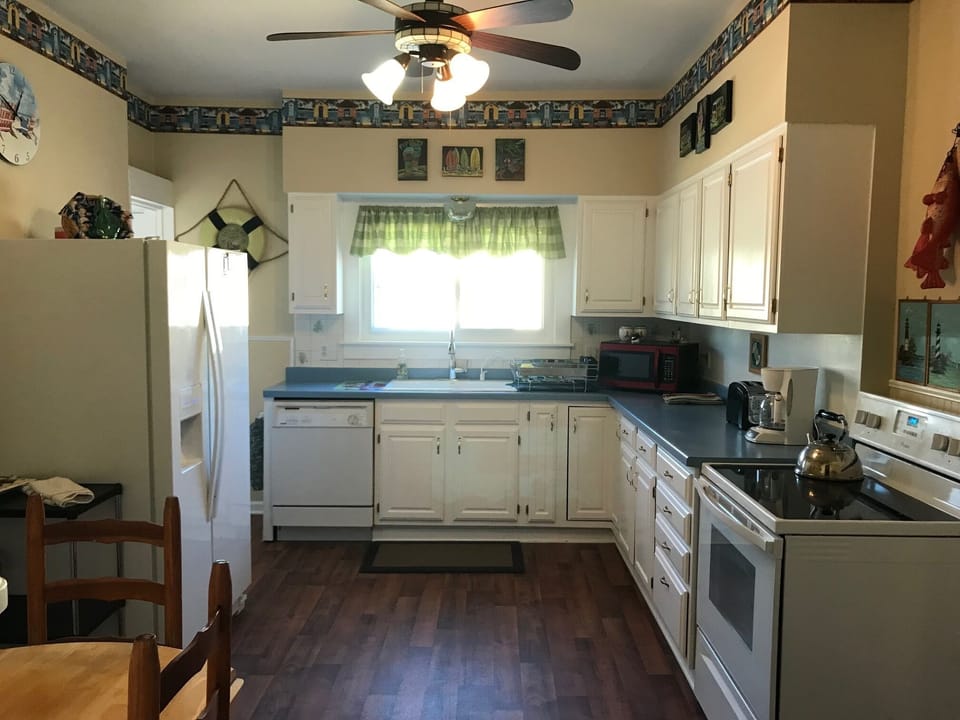 Kitchen - fully equipped and stocked