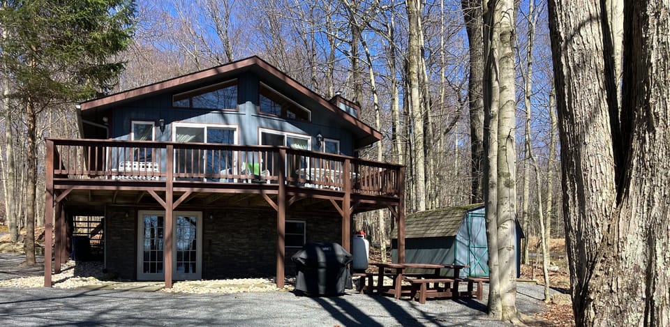 A 'beachfront' chalet amongst the woods